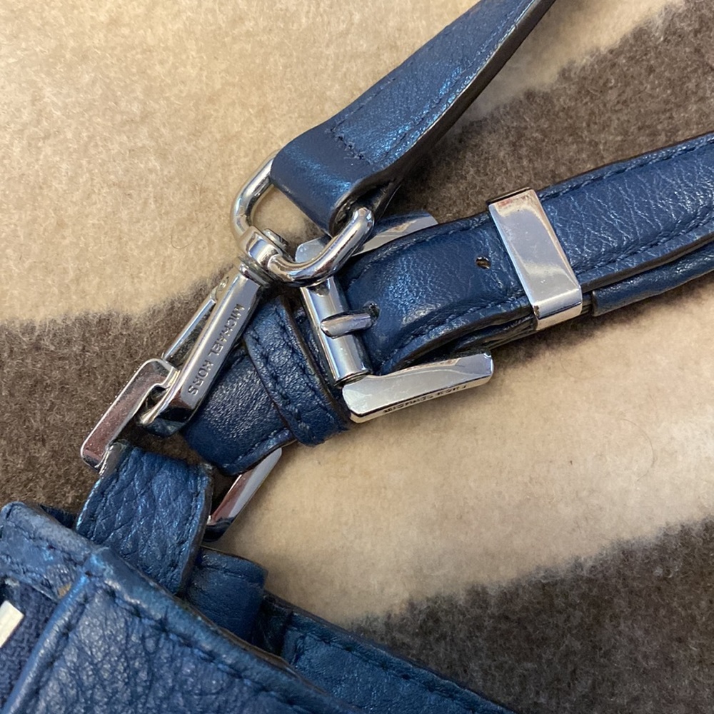 Michael Kors navy leather hobo bag - Picture 16 of 16
